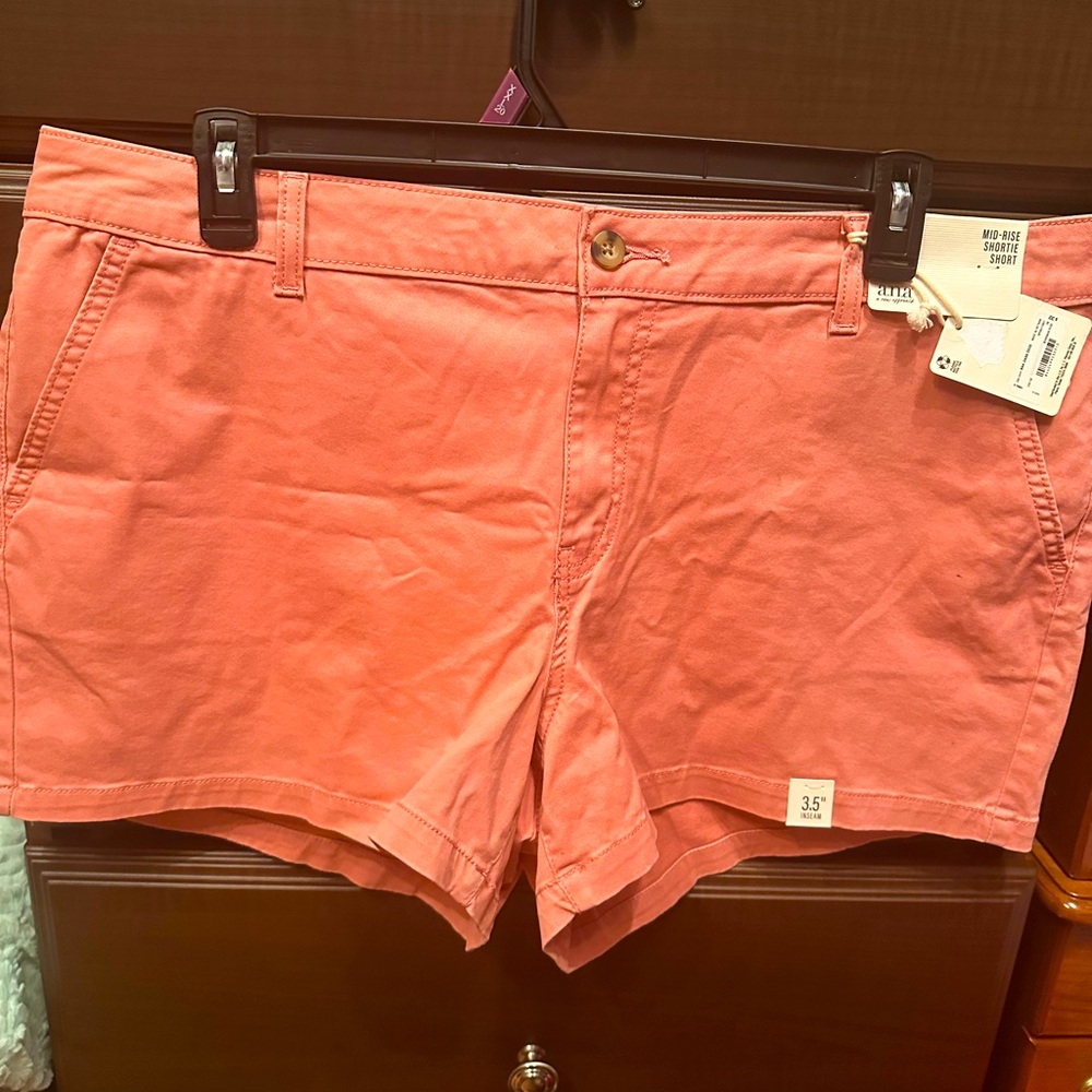 ANA shortie short sz 18 NWT